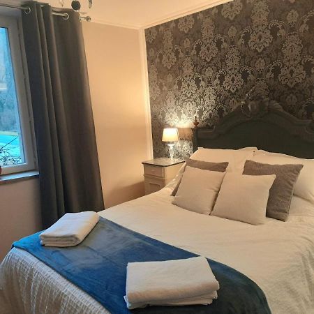 Les Roches Chambre D'Hotes Servant Экстерьер фото